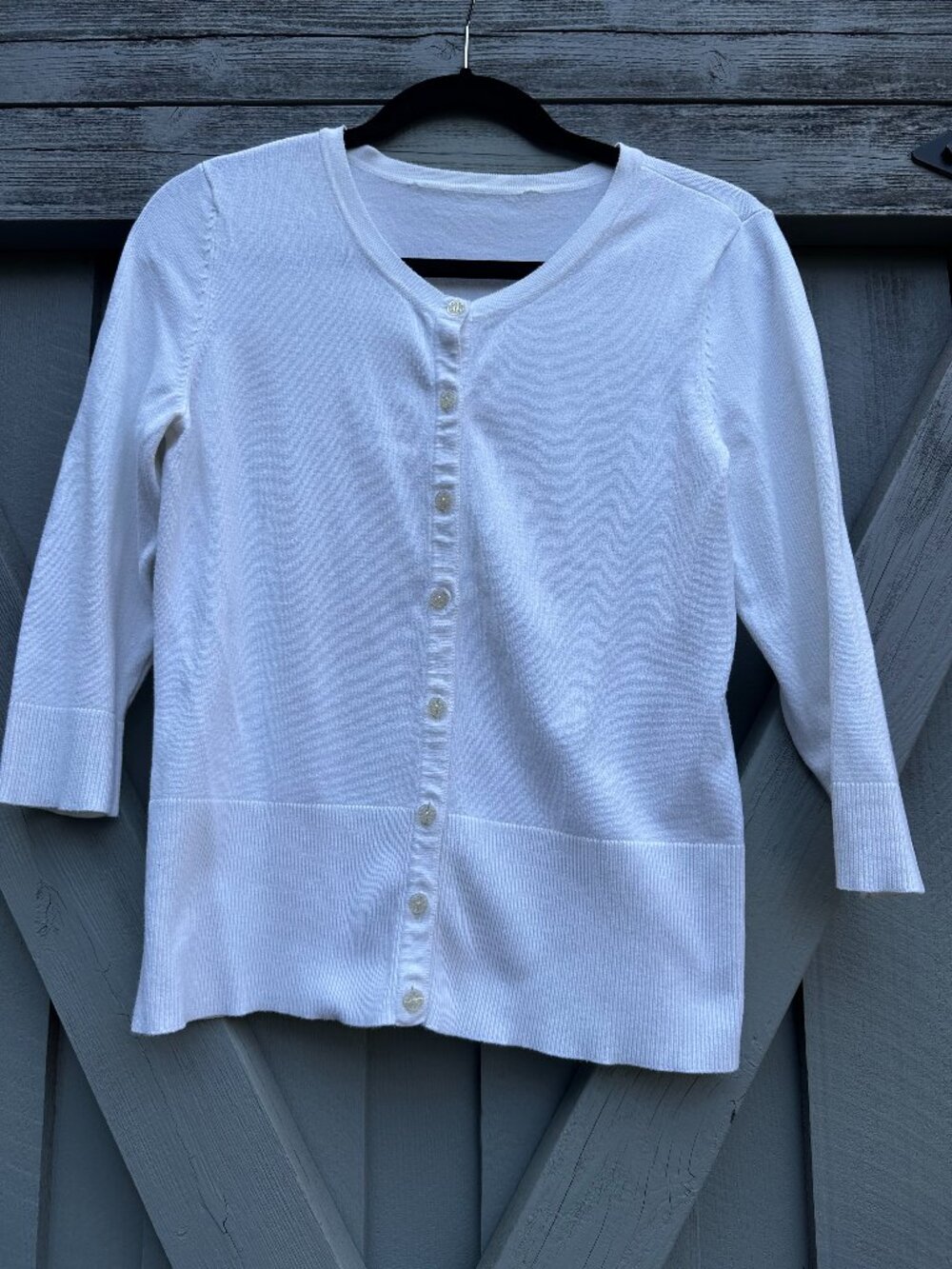 Women's White Fine Knit Cardigan Sweater 3/4 Sleeve Button Front Size Medium